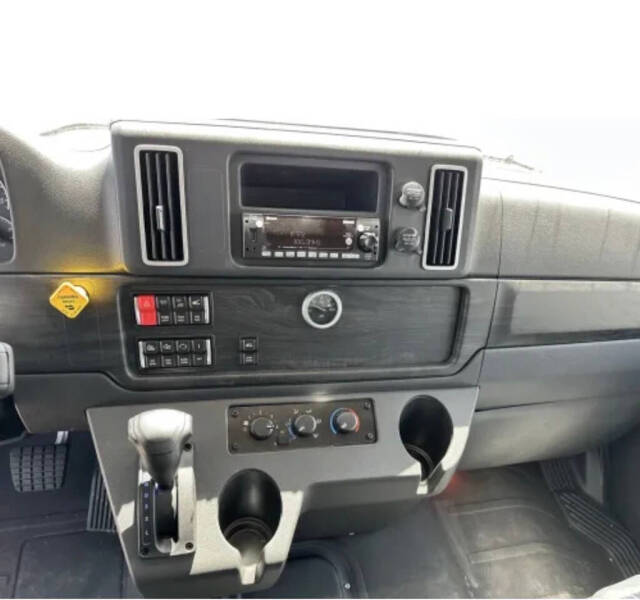 2025 Freightliner M2 106