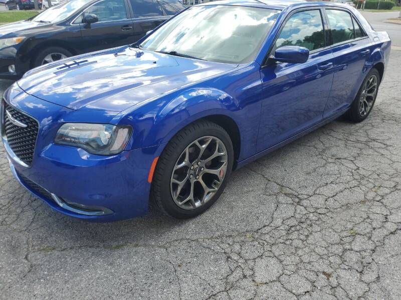 2018 Chrysler 300 for sale at D -N- J Auto Sales Inc. in Fort Wayne IN
