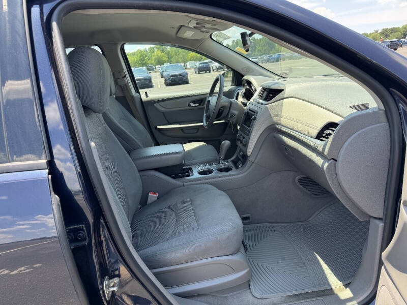 2017 Chevrolet Traverse LS