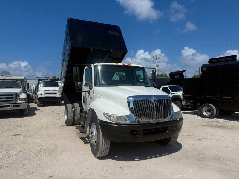 2004 International DuraStar 4300