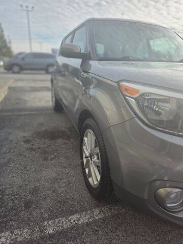 2019 Kia Soul +