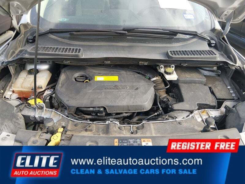2015 Ford Escape SE