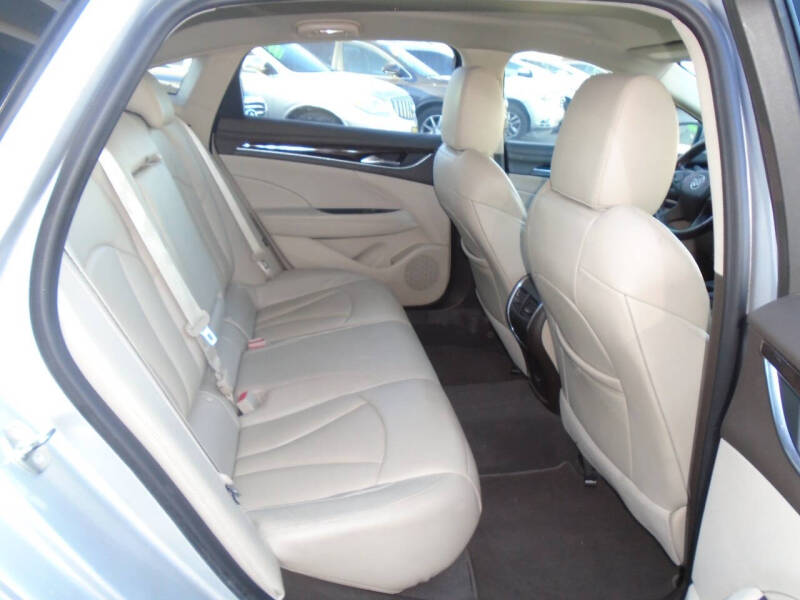 2017 Buick LaCrosse Essence