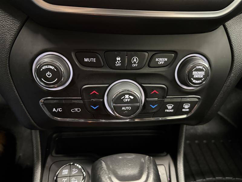 2022 Jeep Cherokee Trailhawk