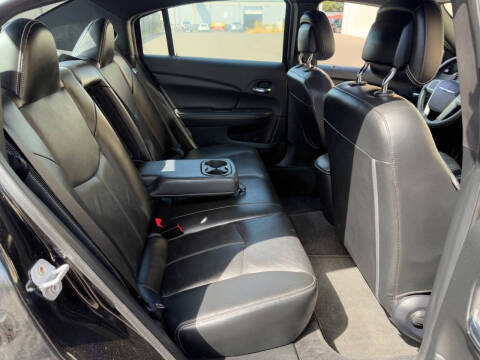 2013 Chrysler 200 Limited