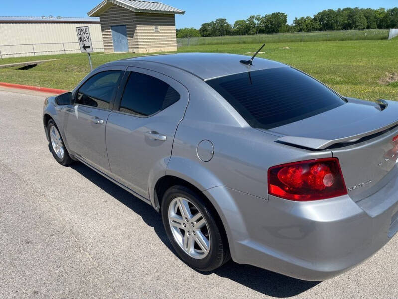 2013 Dodge Avenger SE V6