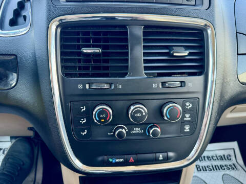 2014 Dodge Grand Caravan SE