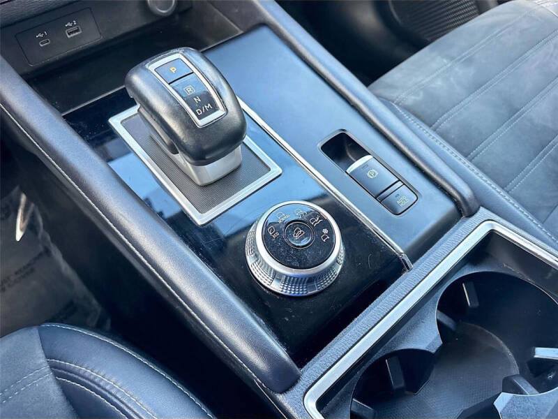 2023 Mitsubishi Outlander SE