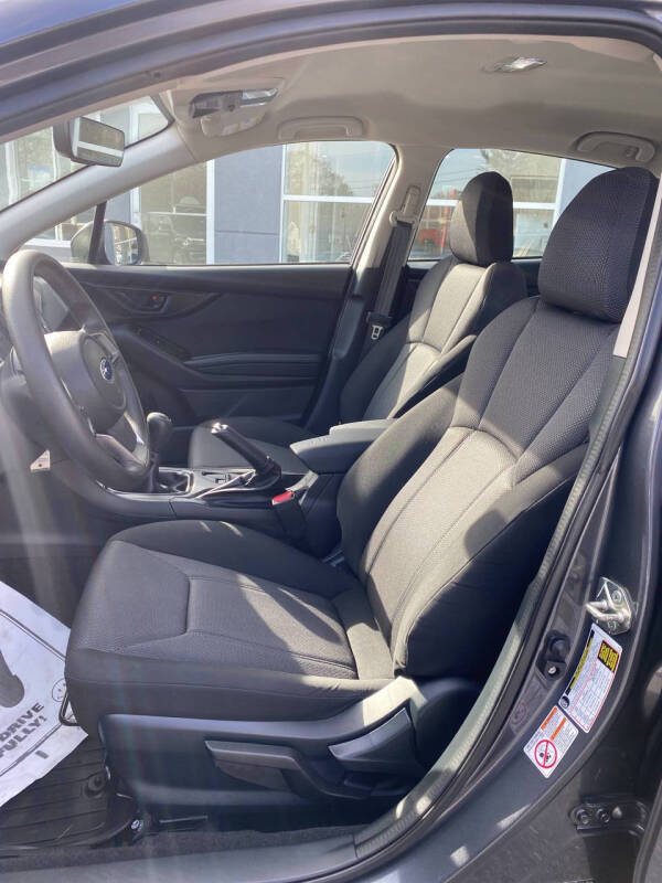 2019 Subaru Impreza 2.0i