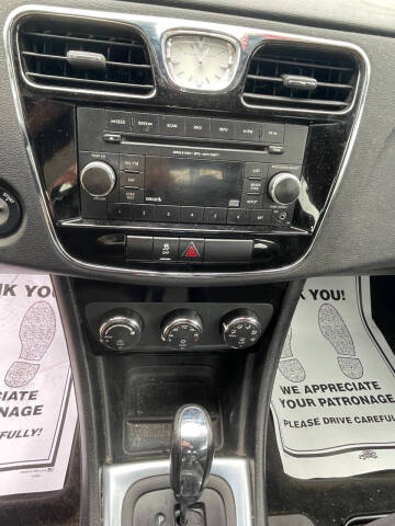 2012 Chrysler 200 Touring