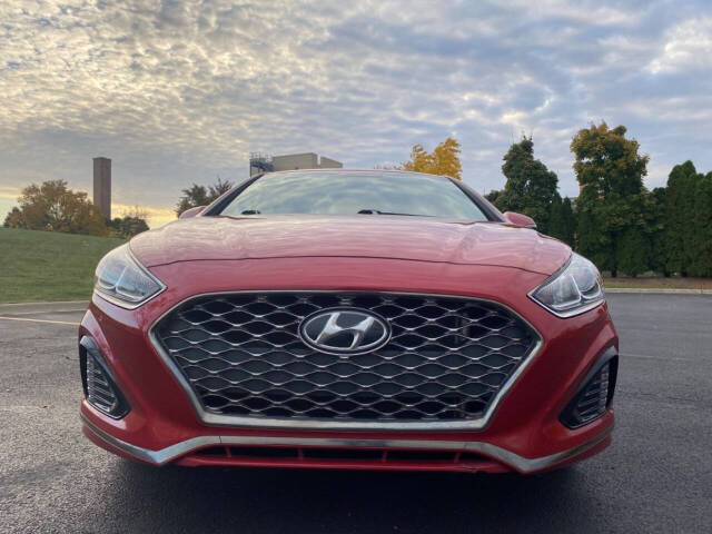 2019 Hyundai SONATA for sale at Ideal Cars LLC in Skokie, IL