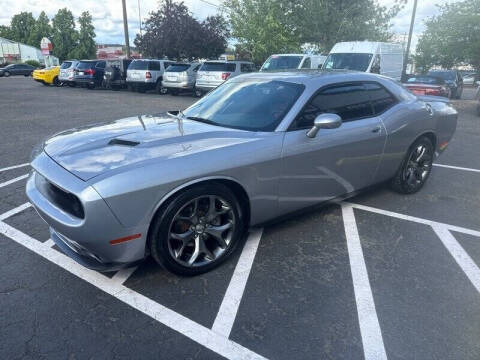 2015 Dodge Challenger SXT Plus