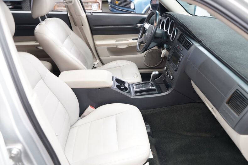 2005 Dodge Magnum RT