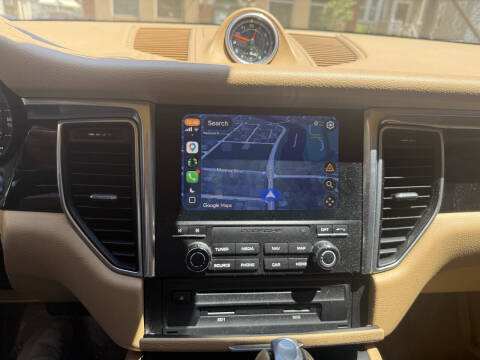 2017 Porsche Macan