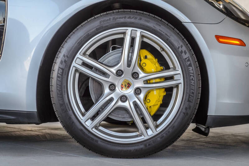 2018 Porsche Panamera