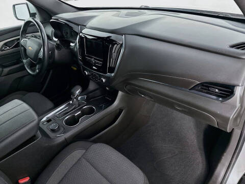 2022 Chevrolet Traverse LT