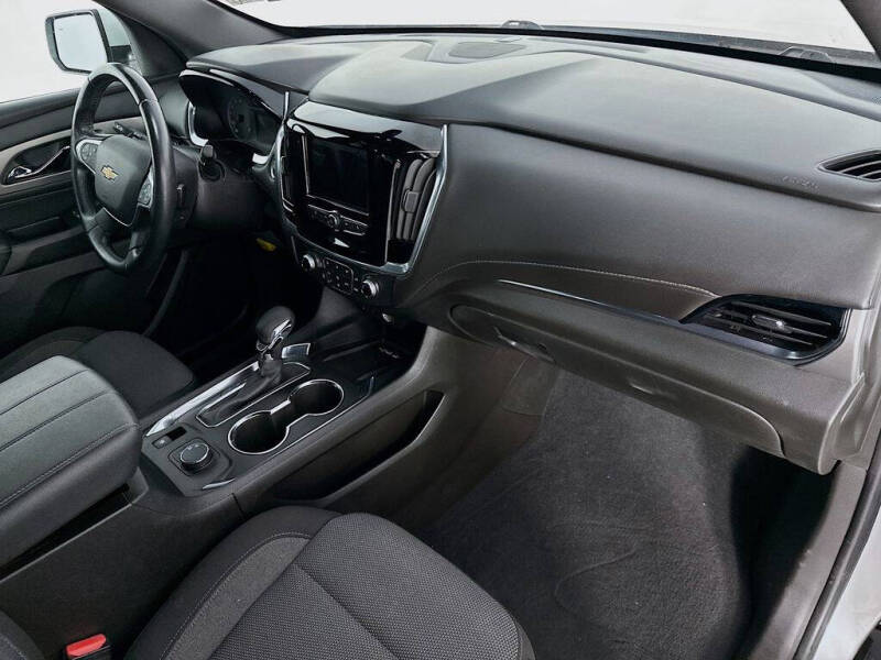 2022 Chevrolet Traverse LT