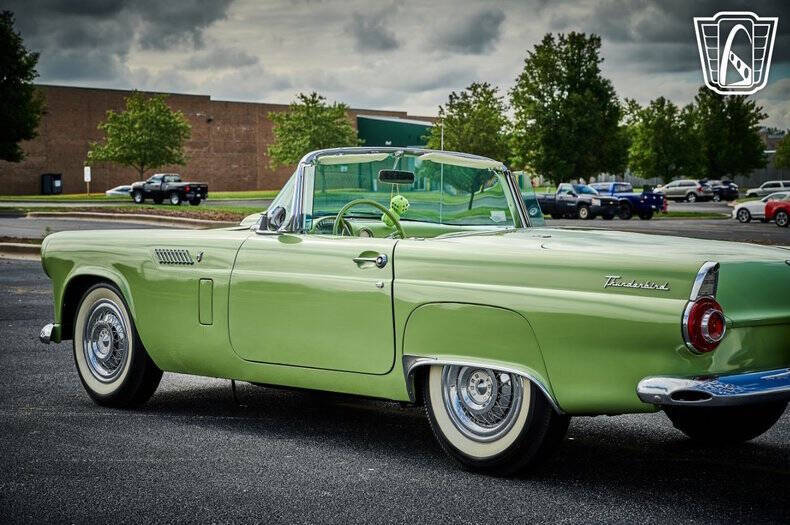 1956 Ford Thunderbird