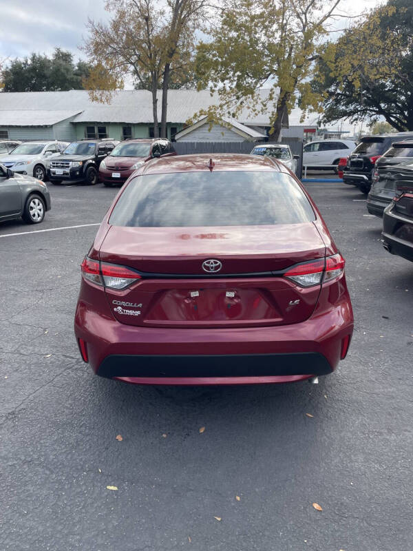 2022 Toyota Corolla LE