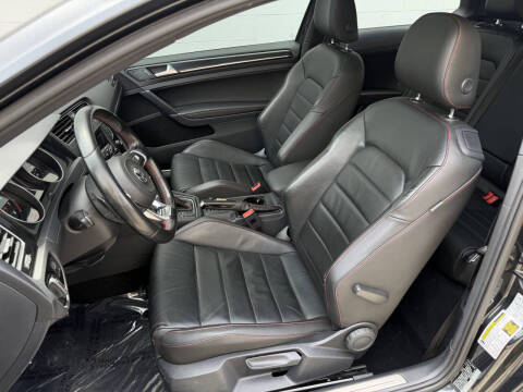 2016 Volkswagen Golf GTI SE
