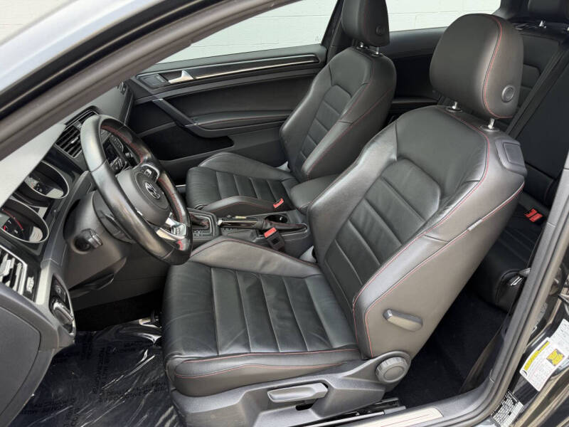 2016 Volkswagen Golf GTI SE