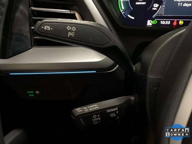 2024 Audi Q4 e-tron quattro Premium Plus 50