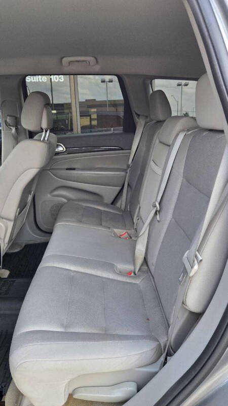 2012 Jeep Grand Cherokee Laredo