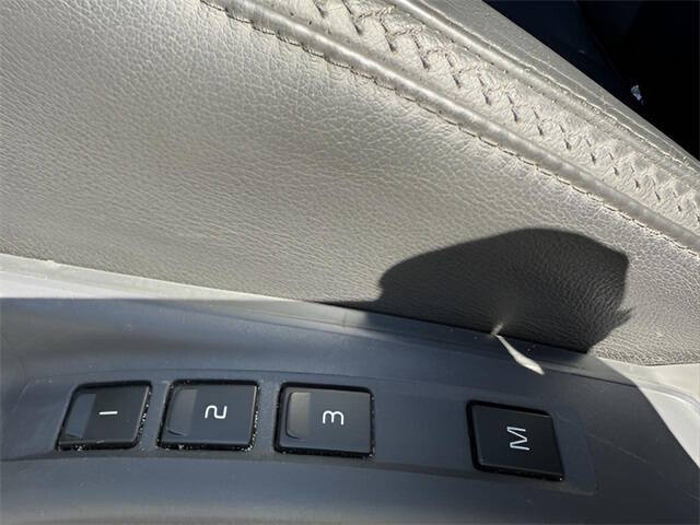 2016 Volvo XC70 T5 Drive-E Classic Premier