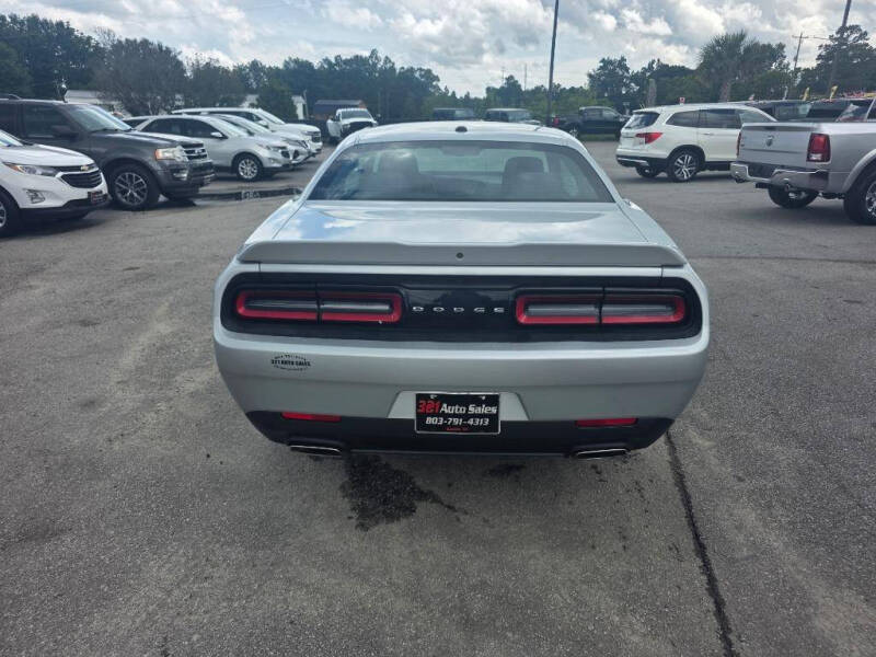 2019 Dodge Challenger SXT
