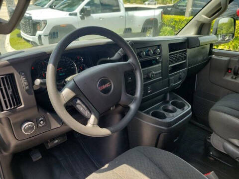 2025 GMC Savana 2500