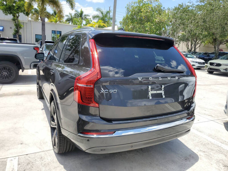 2024 Volvo XC90 B6 Ultimate Bright Theme 7P