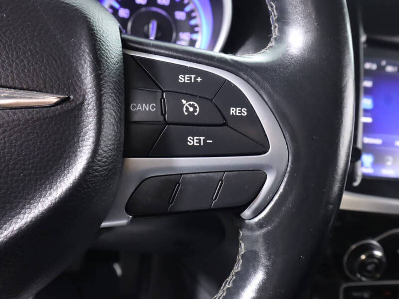 2016 Chrysler 300 C