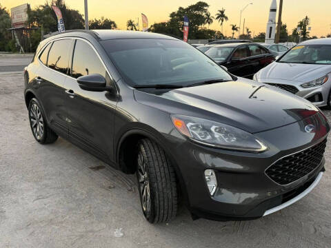 2020 Ford Escape Titanium