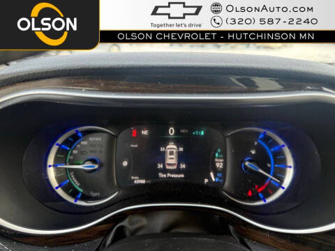 2023 Chrysler Pacifica Plug-In Hybrid Limited