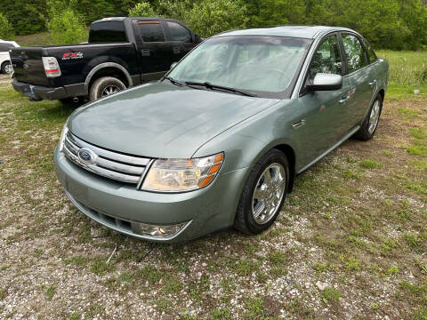 2008 Ford Taurus for sale at LEE'S USED CARS INC in Ashland KY