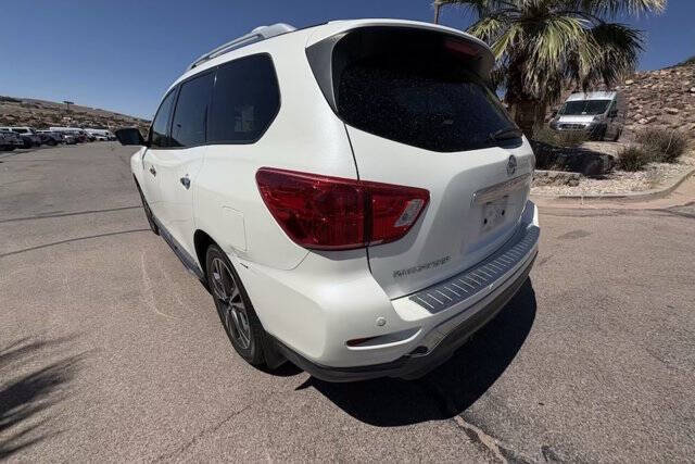 2020 Nissan Pathfinder Platinum