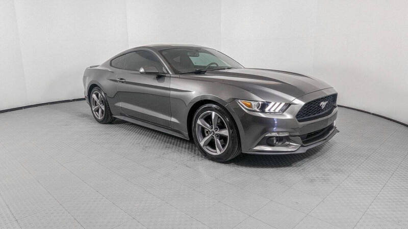 2015 Ford Mustang V6