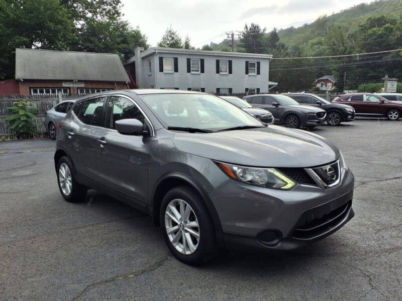 2019 Nissan Rogue Sport S's photo