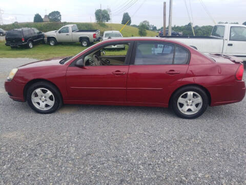 2005 Chevrolet Malibu for sale at CAR-MART AUTO SALES in Maryville TN