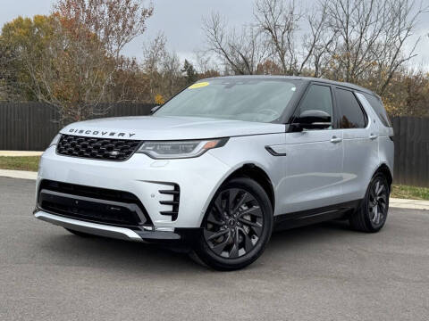 2023 Land Rover Discovery P300 S R-Dynamic