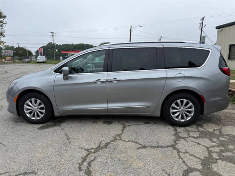 2018 Chrysler Pacifica Touring L