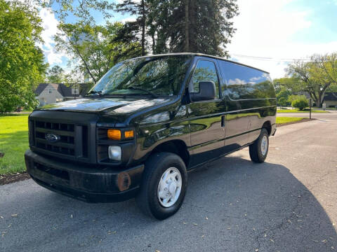 2009 Ford E-Series for sale at Del Sol Auto Mart Inc. in Des Plaines IL