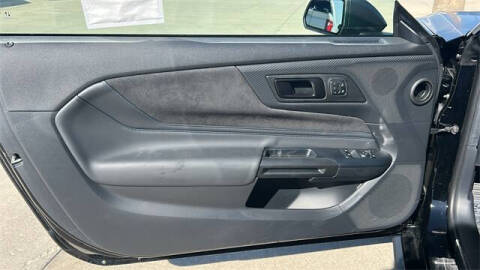 2025 Ford Mustang Dark Horse