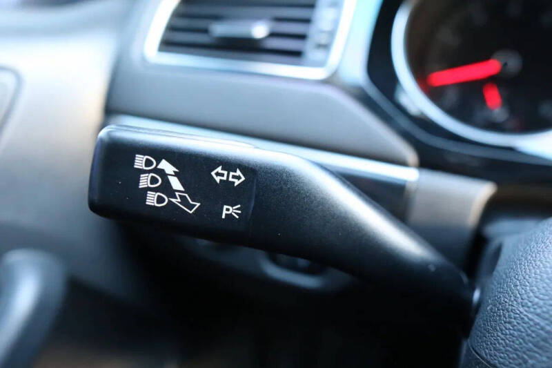 2016 Volkswagen Jetta