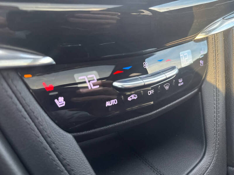 2020 Cadillac XT6 Premium Luxury