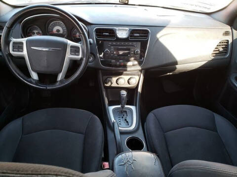 2013 Chrysler 200 Touring