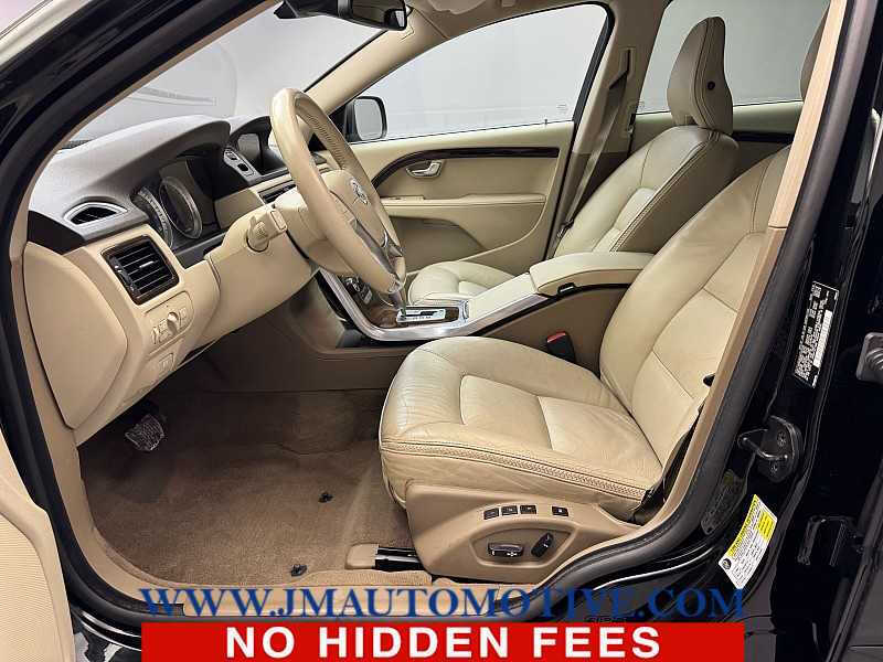 2012 Volvo XC70 T6 Platinum