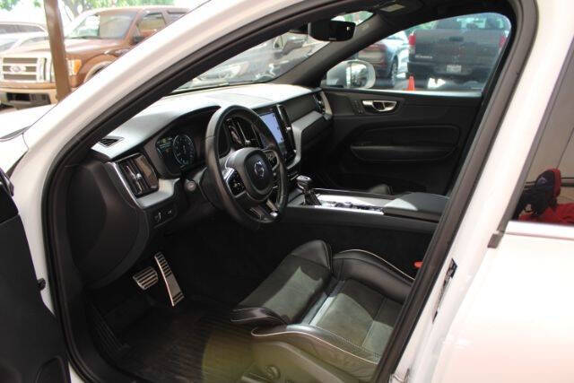 2019 Volvo XC60 T6 R-Design