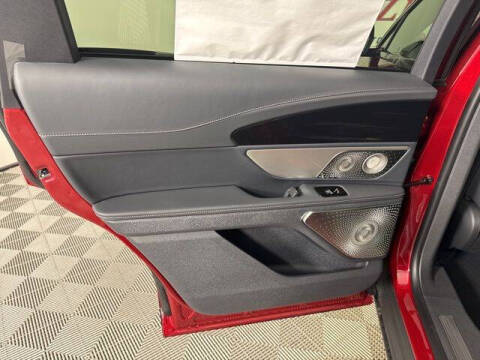 2025 Lincoln Nautilus Reserve