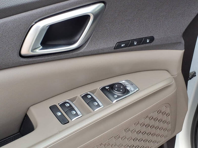 2025 Kia Carnival SX